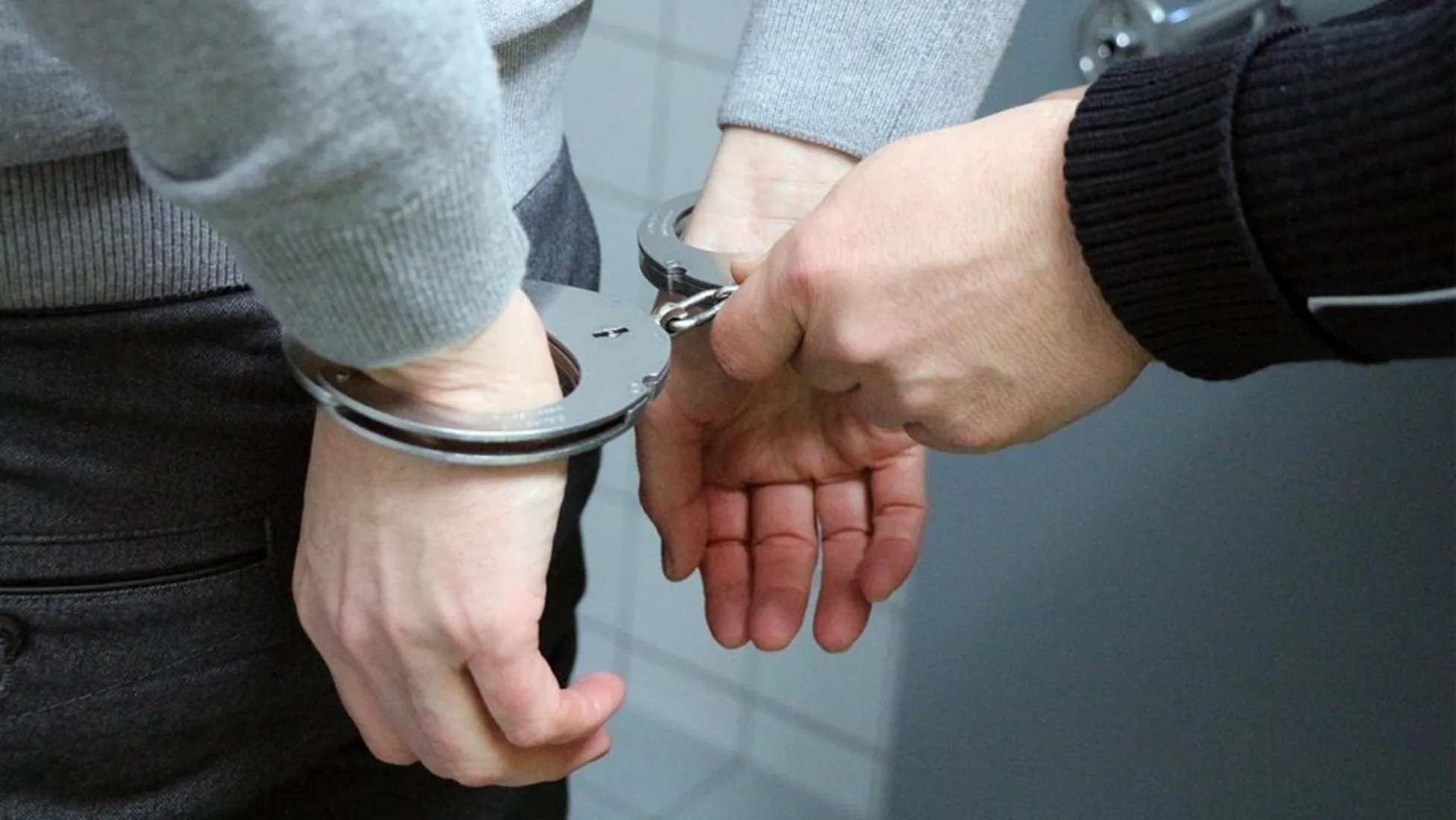 How Does a Bondsman Work Understanding Bail Bonds and Public Drinking Laws in New Orleans