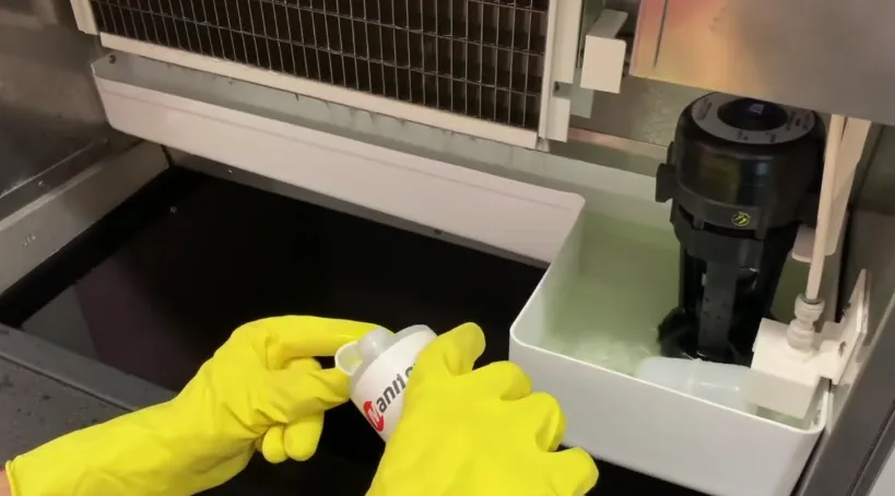 Cleaning and Maintaining Your Ice Machine for Maximum Hygiene