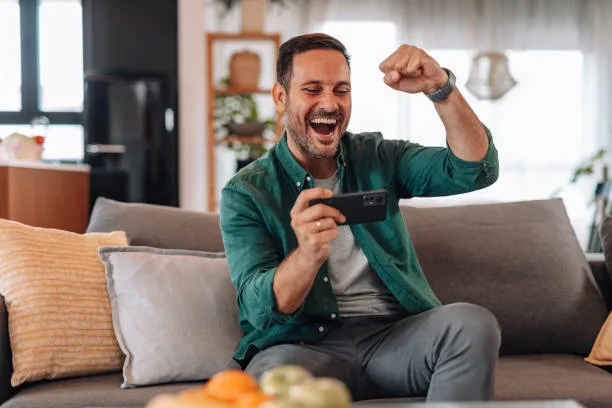 Roaming Servers: The Hidden Rhythm of Gaming on the Road