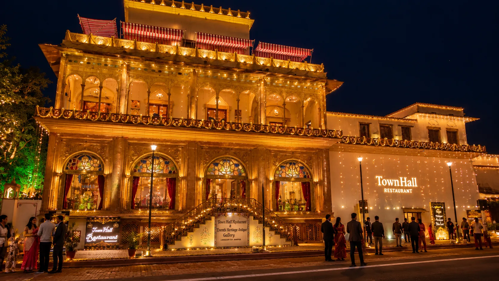 How Do Townhall’s Indoor, Outdoor and Rooftop Spaces Suit Different Dining Occasions?
