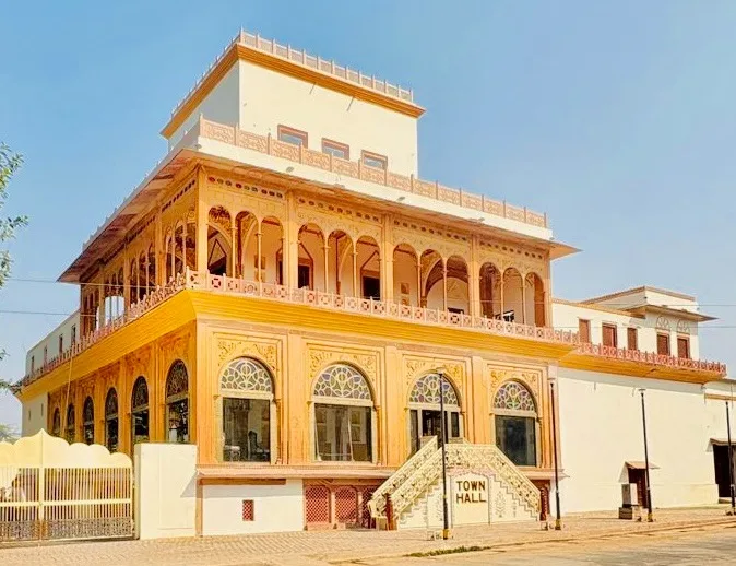 Planning a Diwali Dinner in Bharatpur for a Relaxed Family Evening