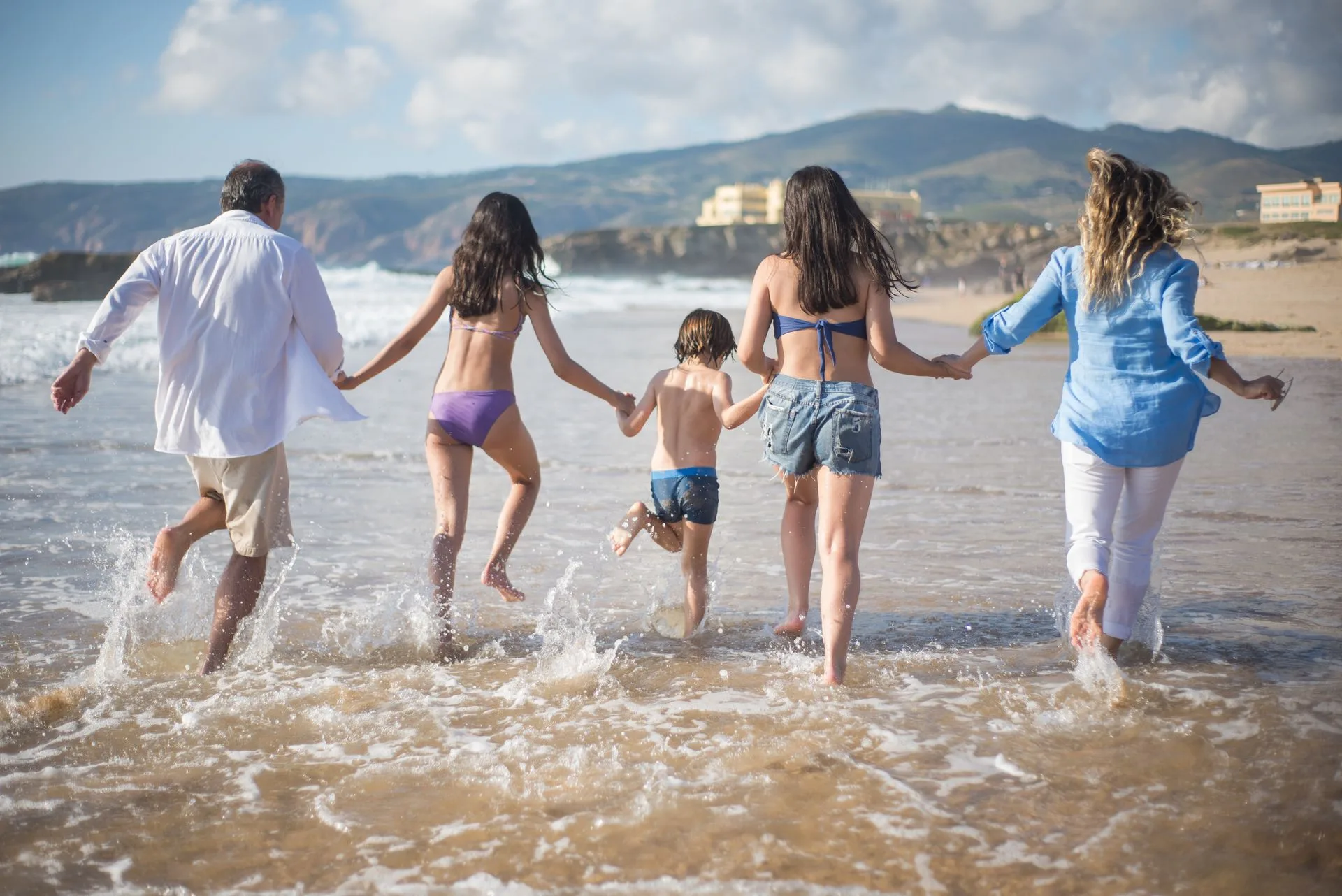 5 Tips on How to Plan a Multi-Generational Family Vacation