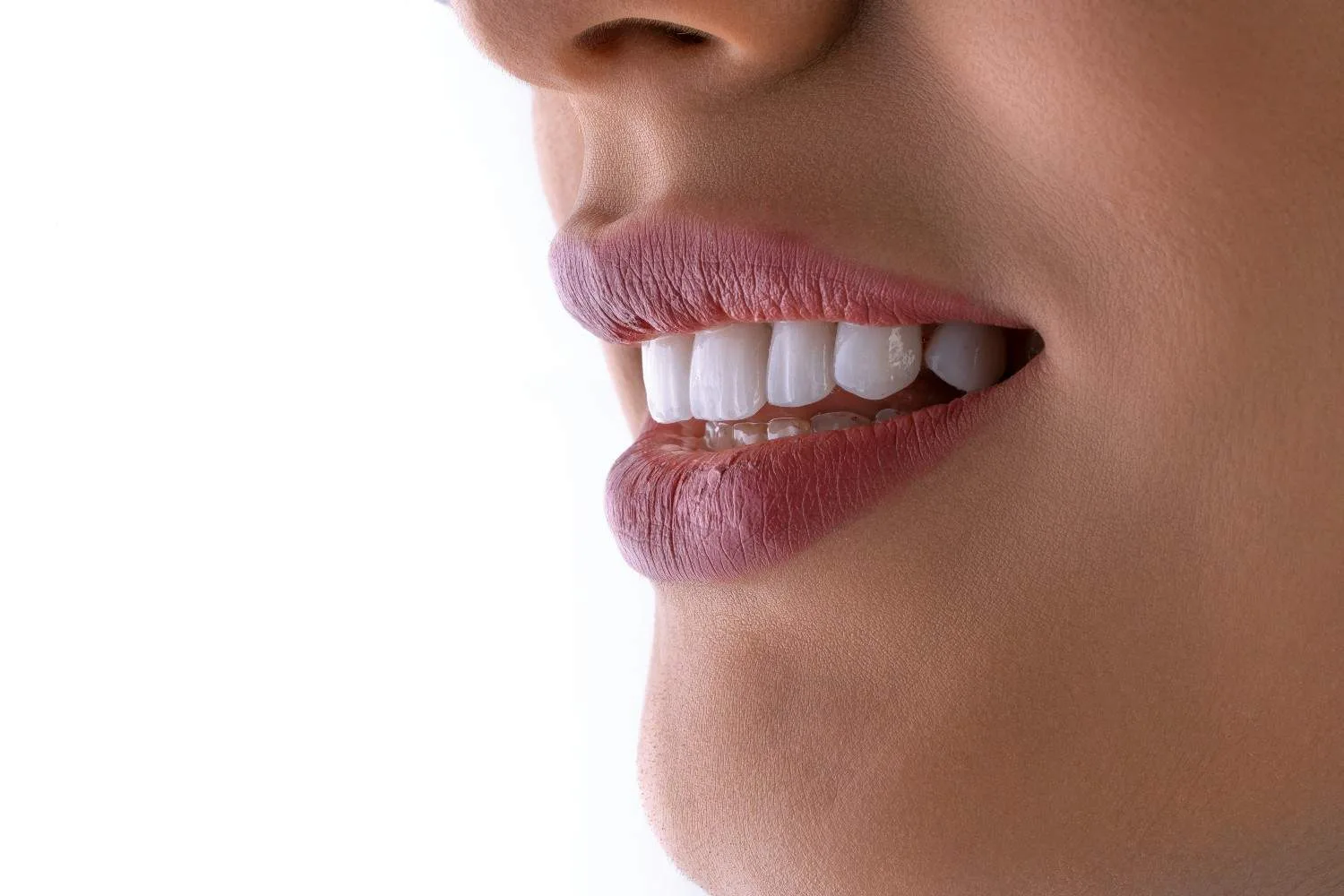 What Nobody Tells You Before Your First Teeth Whitening Appointment