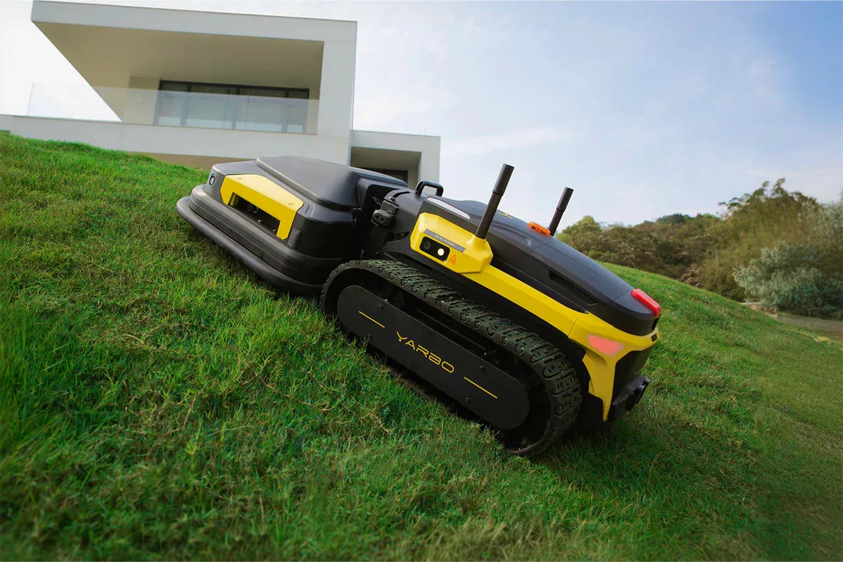 Gas vs. Electric vs. Robotic: The Real Environmental Impact of Your Lawn Mower
