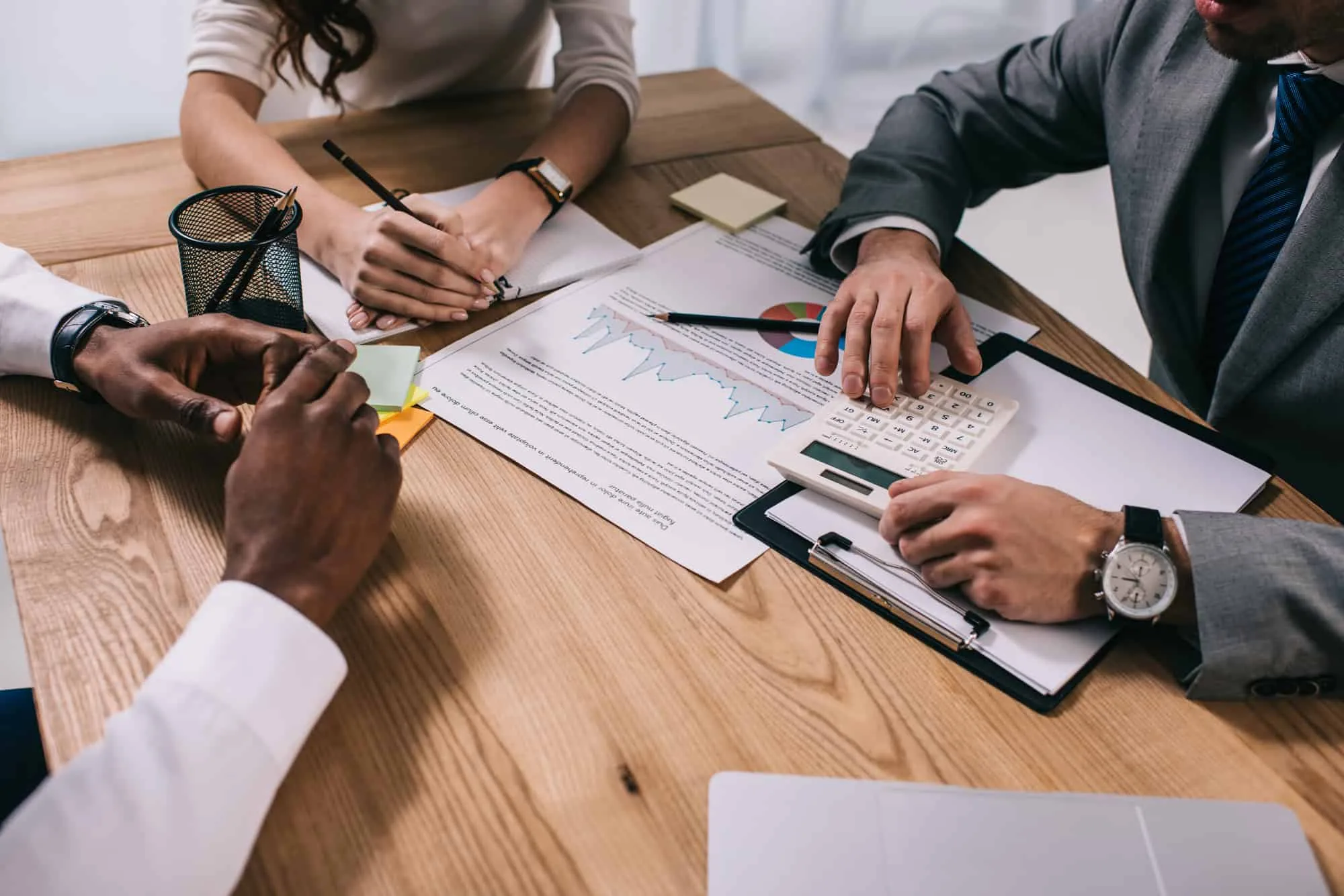 Your Complete Guide to Becoming a Private Equity Analyst in 7 Steps