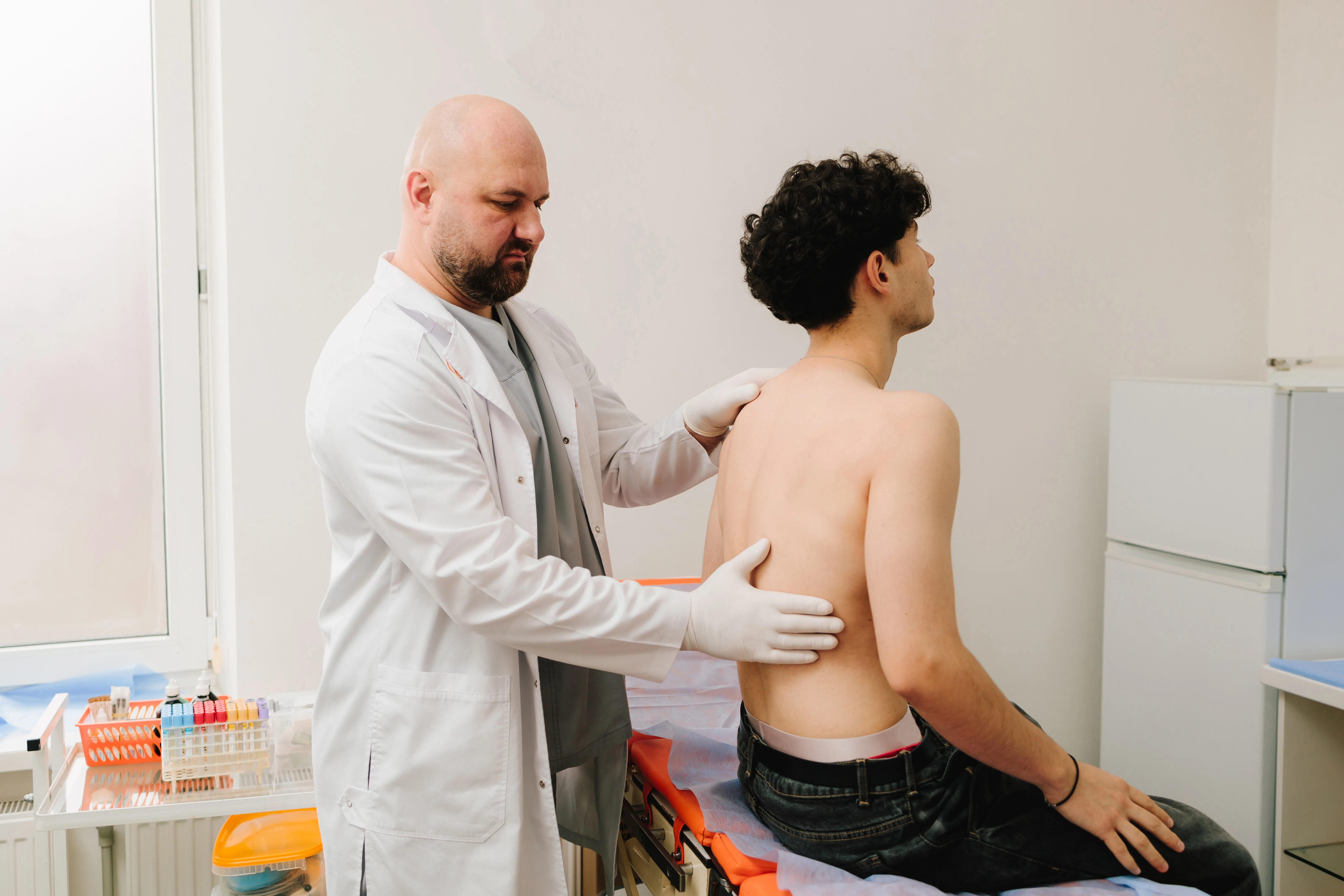 Scoliosis Treatment in Gurgaon Without Surgery