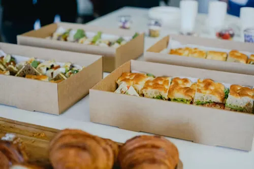 How to Choose the Right Food for a Group Gathering