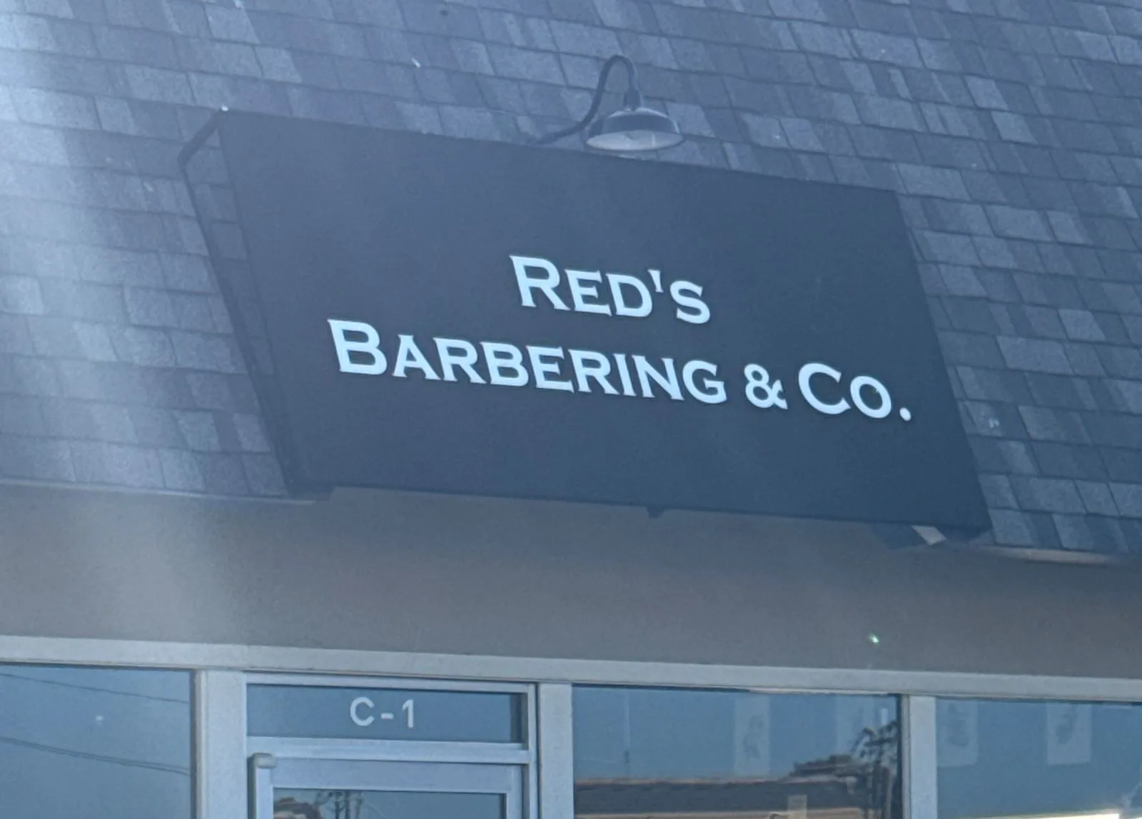 Professional Fades and Beard Grooming for Modern Men