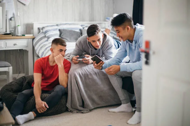 Pixels Between Places: How Online Gaming Fills the Gaps of Travel