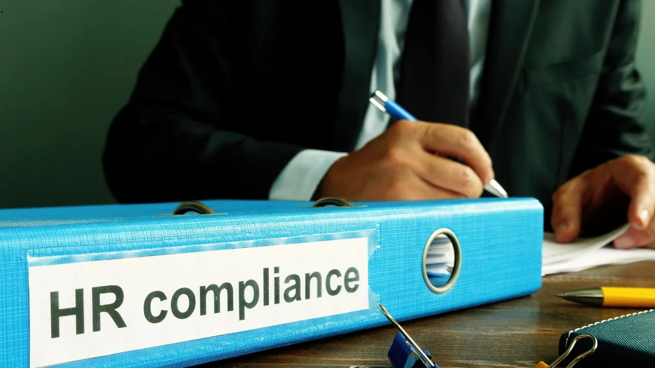 Strong HR Support Services Help UK Businesses Navigate Employment Contracts Law with Confidence