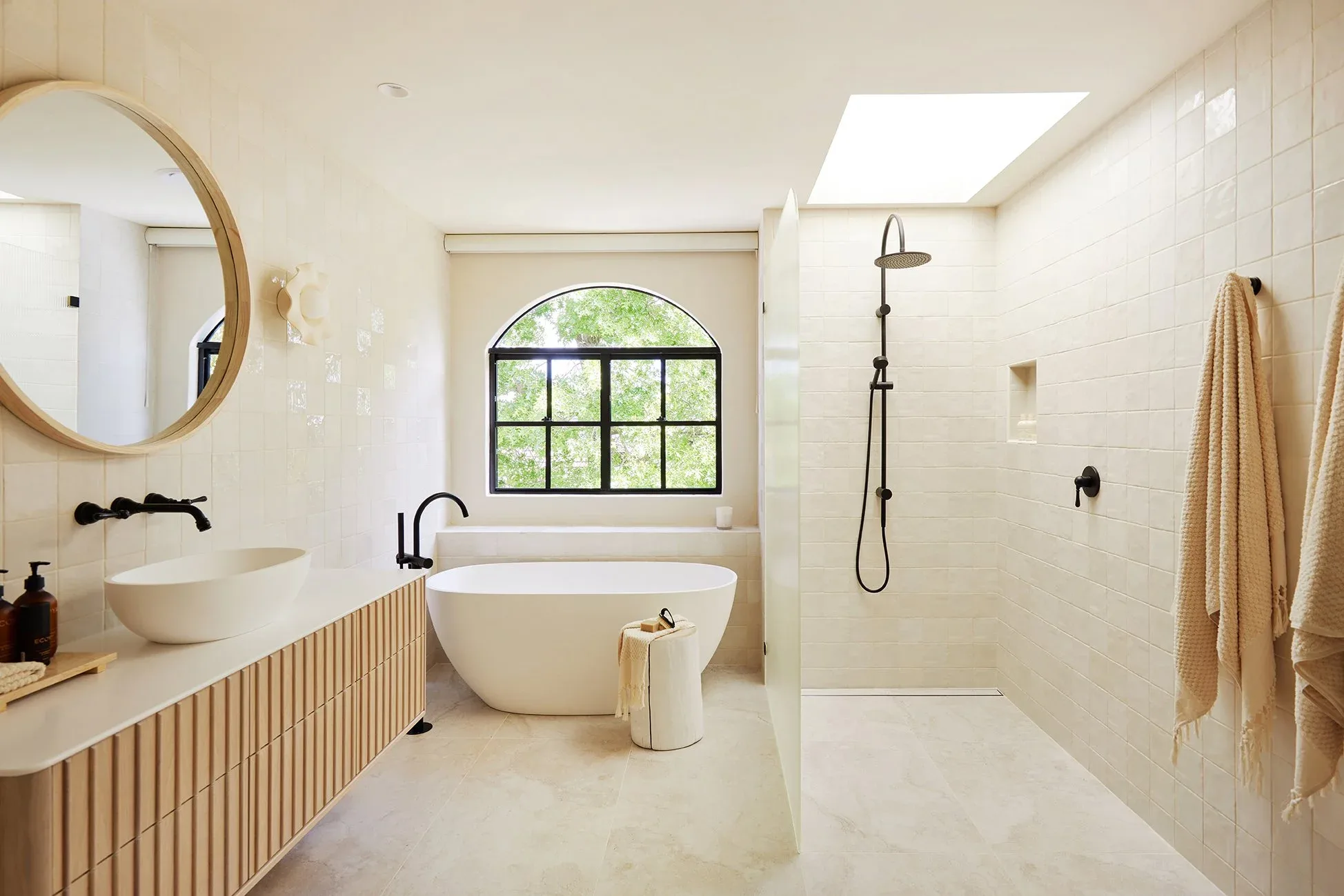 How to Create a More Comfortable and Functional Bedroom Through Renovation