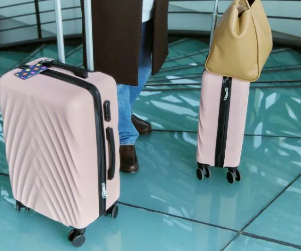 What to Look for in a Transportation Luggage Supplier: A Checklist for Travel & Hospitality Businesses