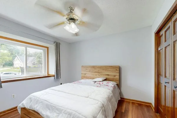 Small Fan for Ceiling: Ideal for Tight Areas and Rooms