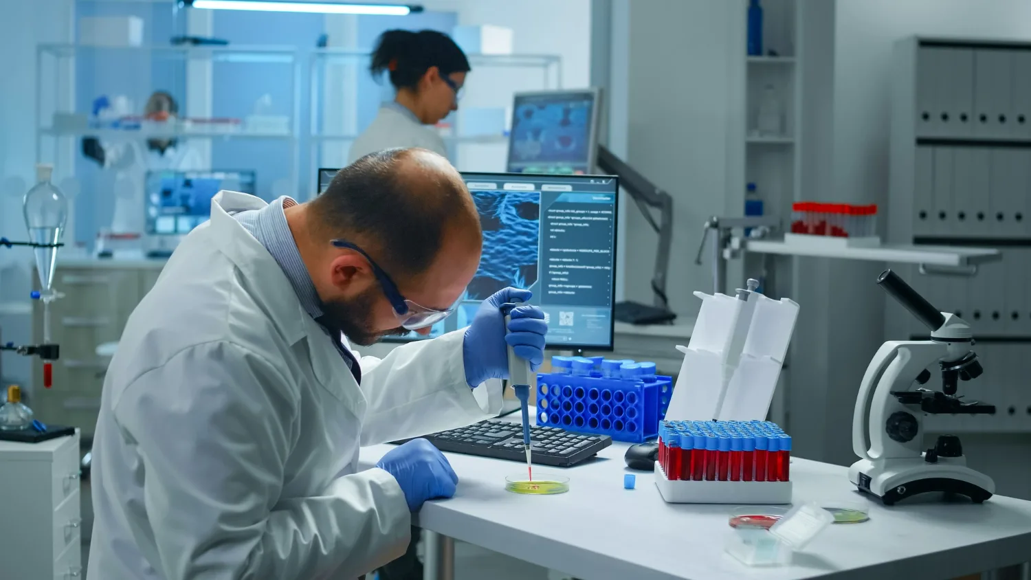 Early ADME Screening in Drug Discovery: How In Vitro DMPK Data Can Prevent Late-Stage Clinical Failures