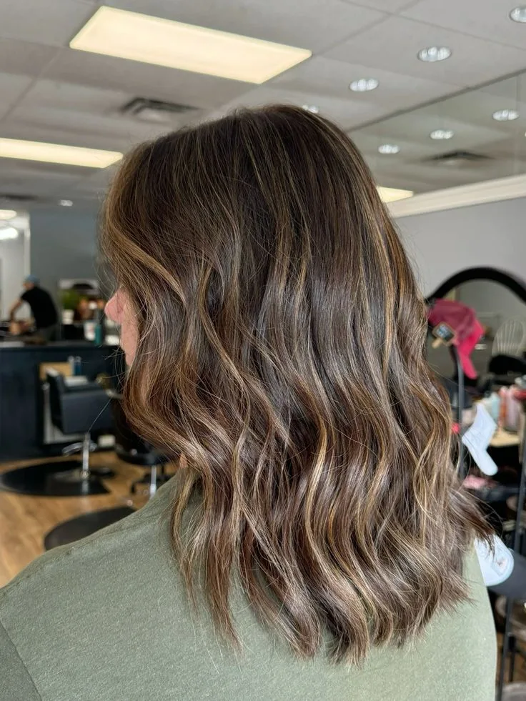 Natural-Looking Highlights NYC: The Ultimate Guide to Subtle, Stunning Color