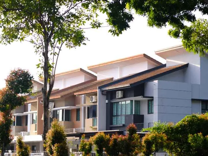 When Is the Right Time to Repaint a Strata Property?