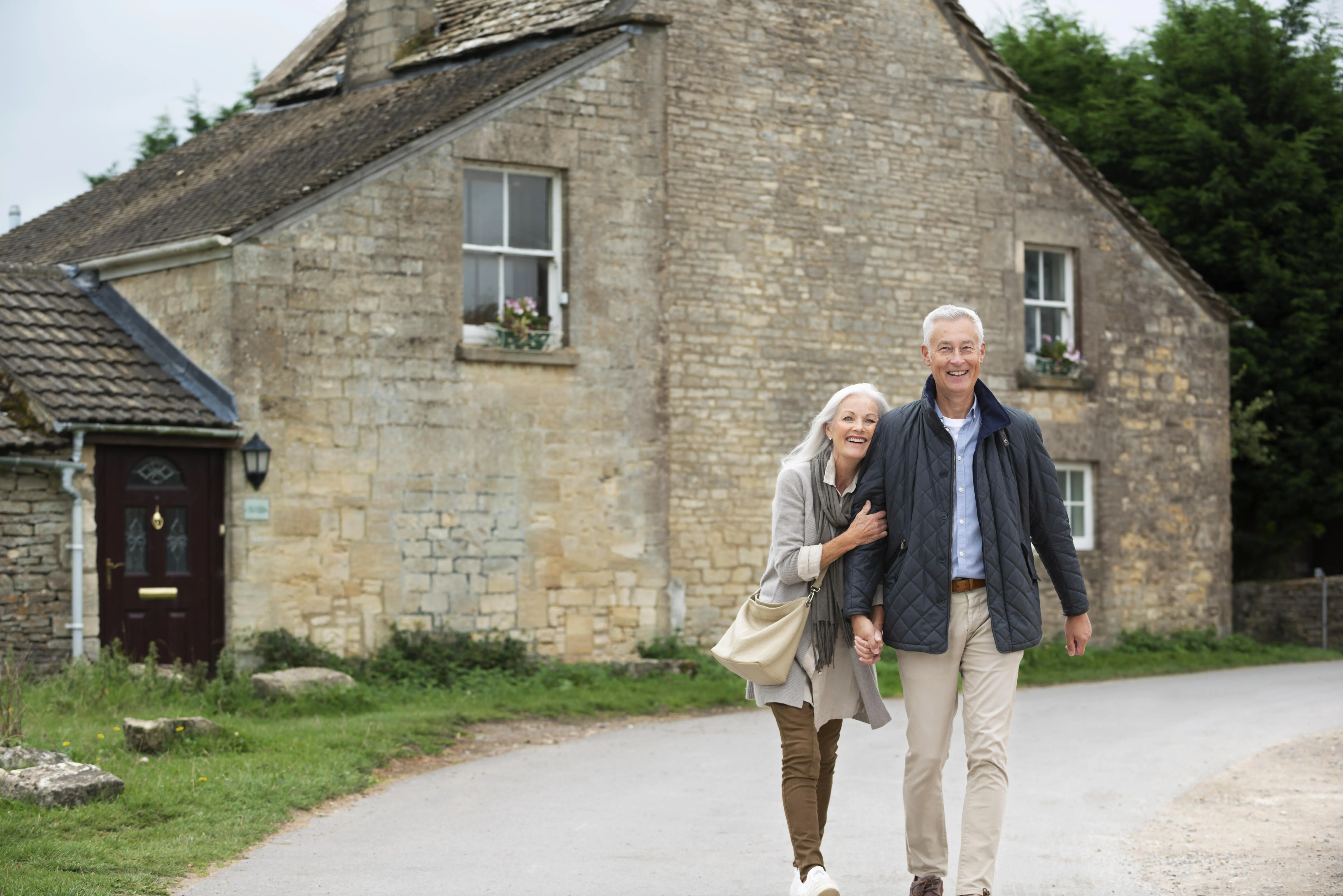 What Makes Valencia Bay a Popular 55+ Community?