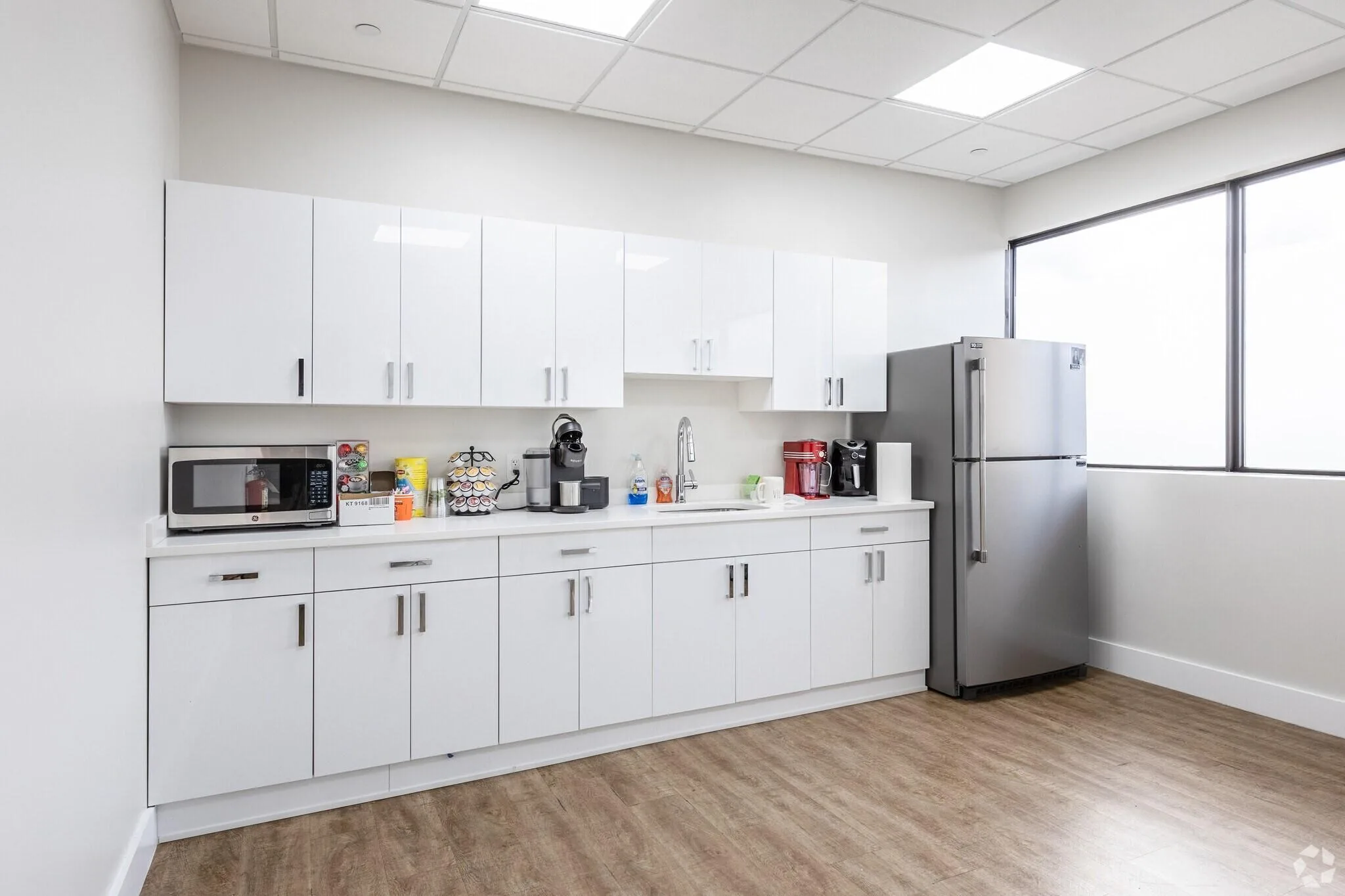 Post-Construction Cleaning in NYC: The 12 Steps From Last Trade to Handover