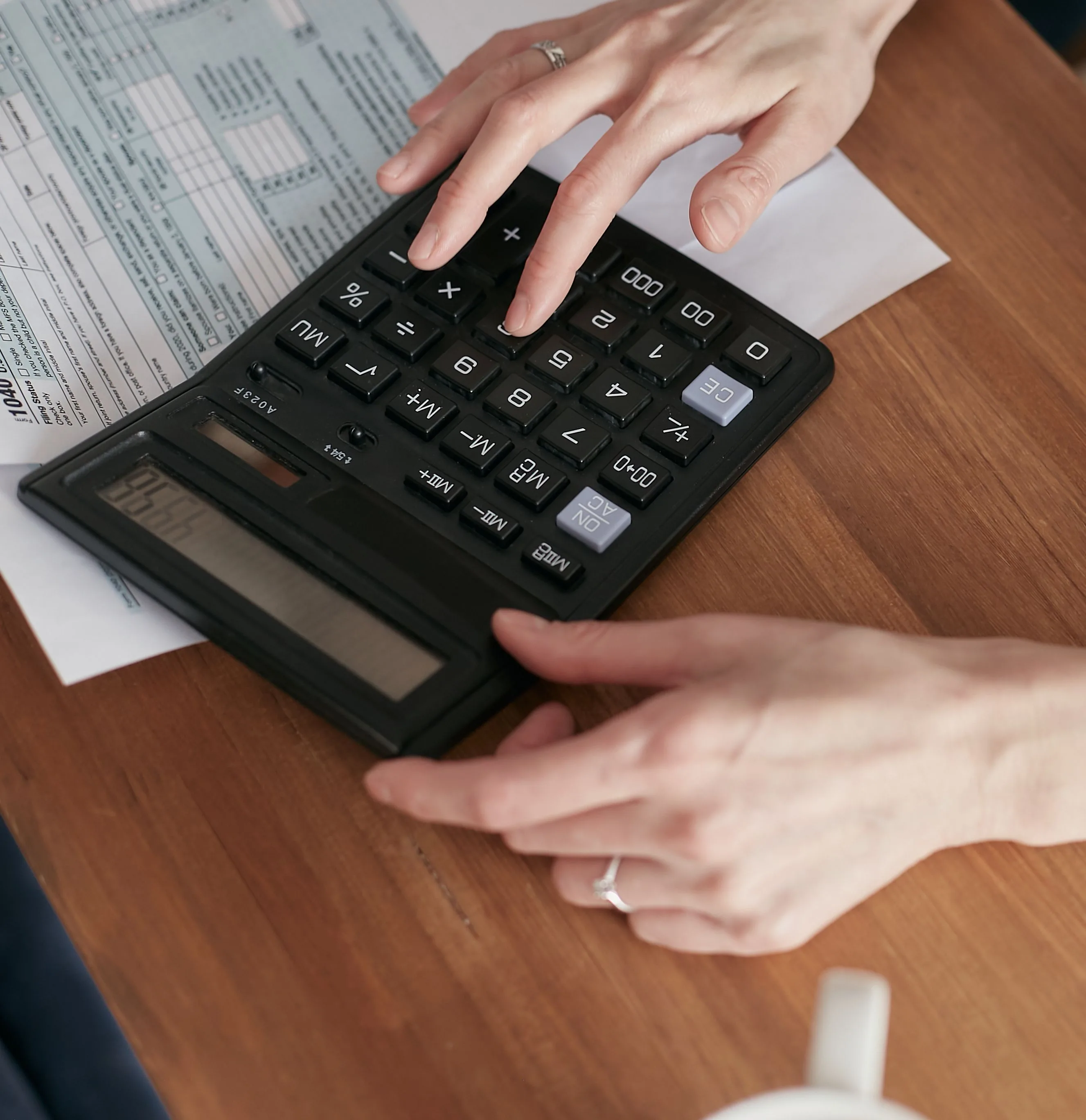 How Are Business Loan Interest Rates Calculated in the UAE?