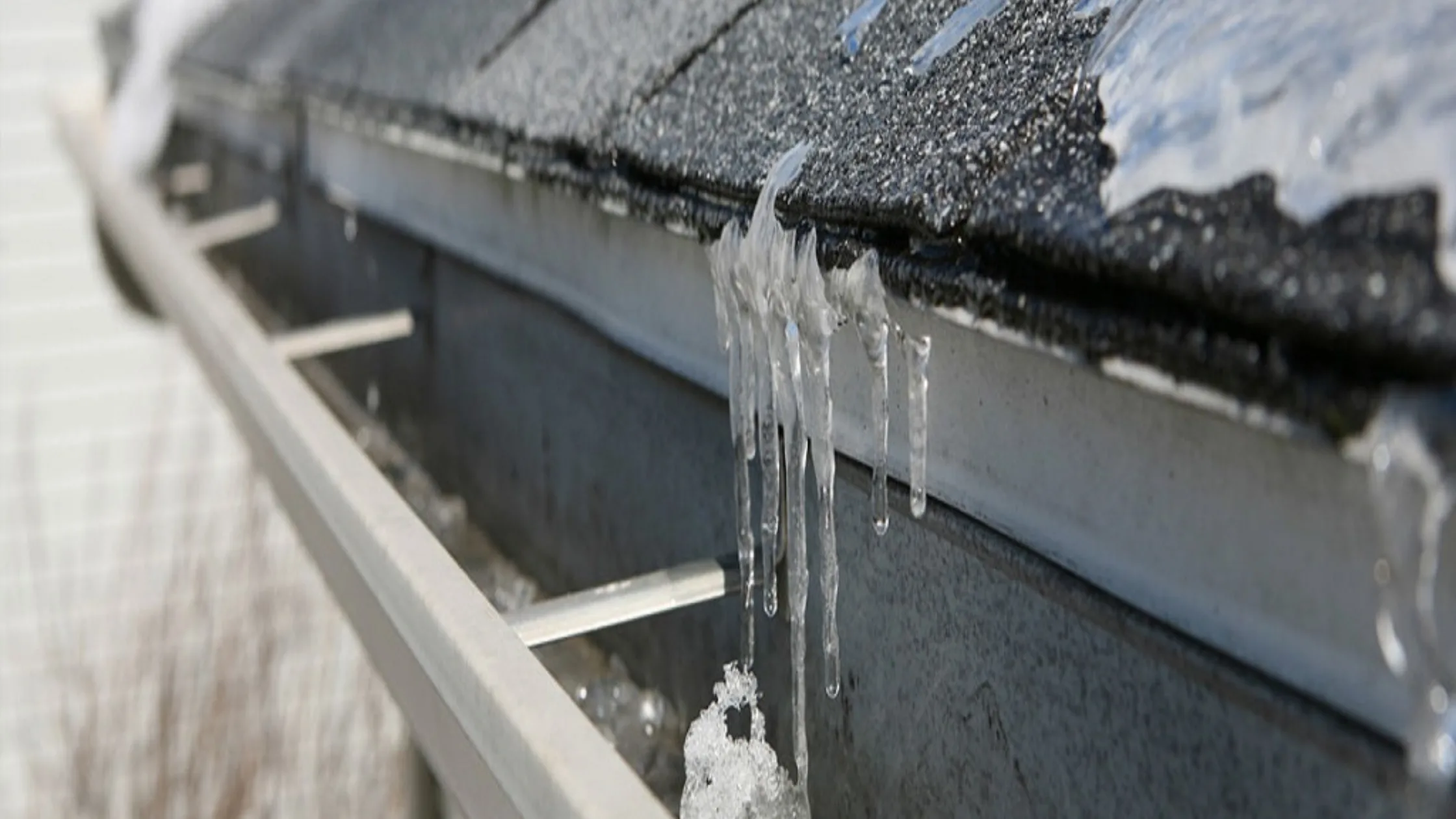 What to expect during a roof replacement project?