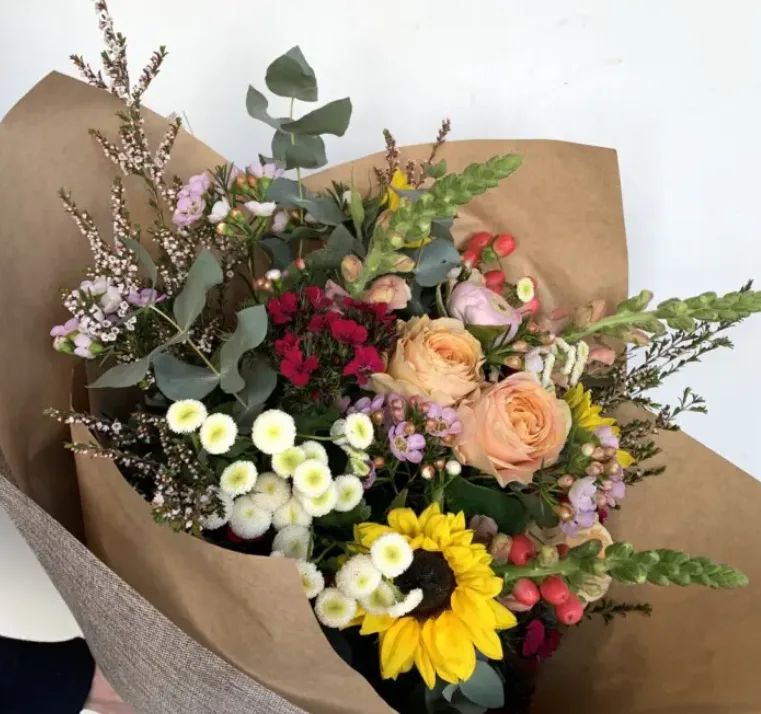 How to Surprise Someone Special with Fresh Flower Delivery in Carlton