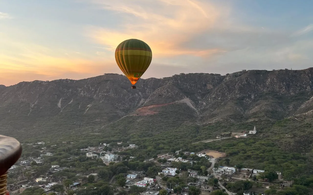 SkyWaltz Balloon Safari For First Time Riders