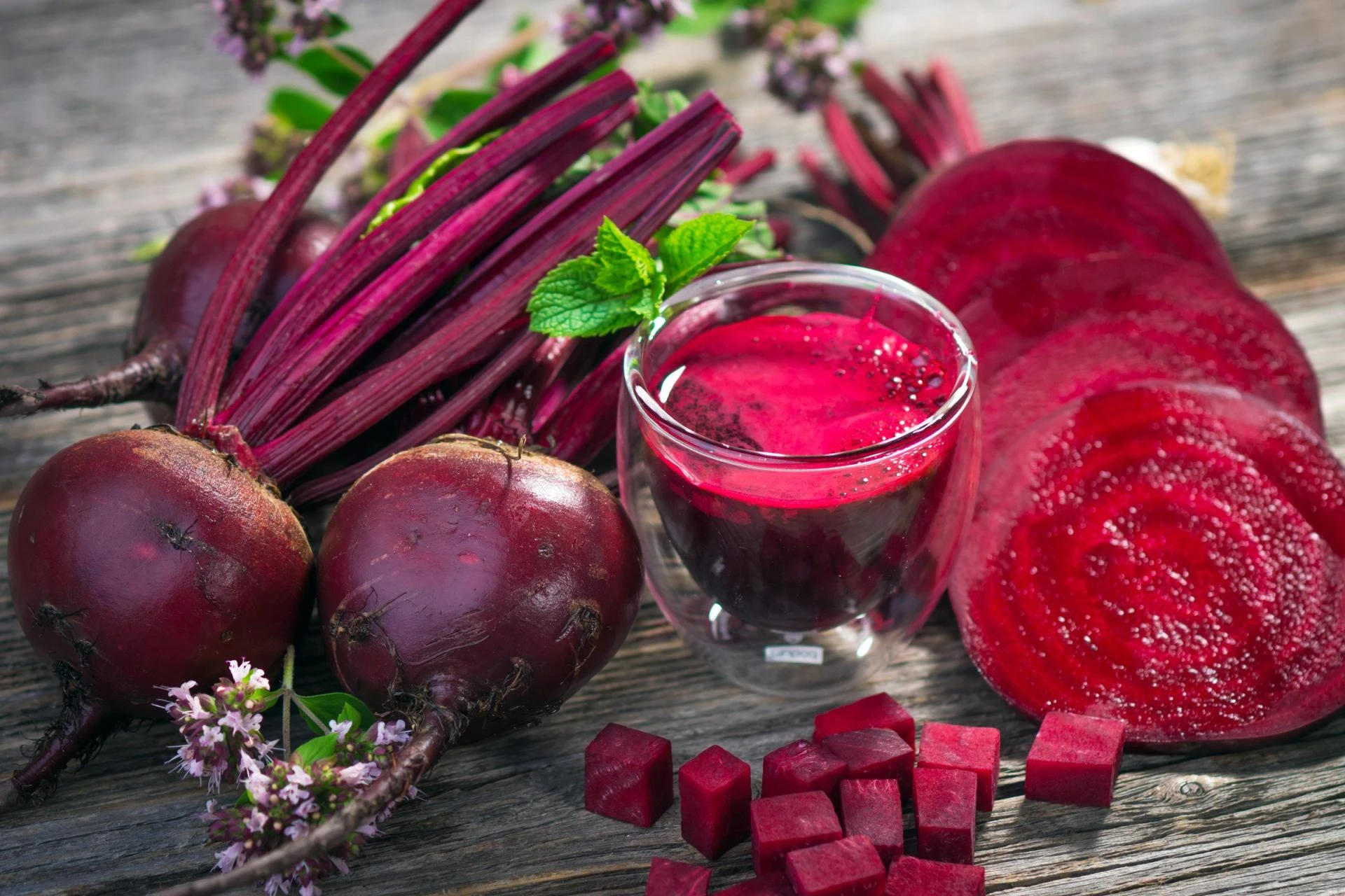 Best 10 Organic Juices to Keep You Hydrated in Summer