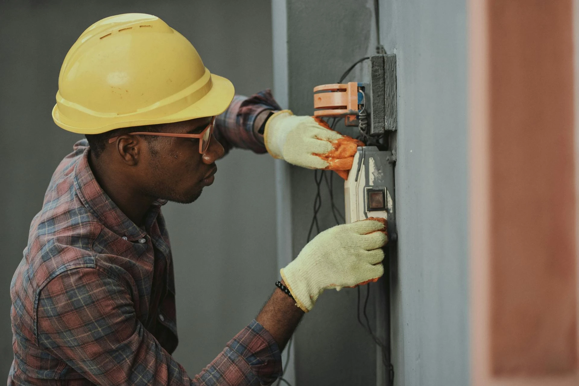 Top 5 Benefits Of Hiring A Certified Electrical Wiring Specialist