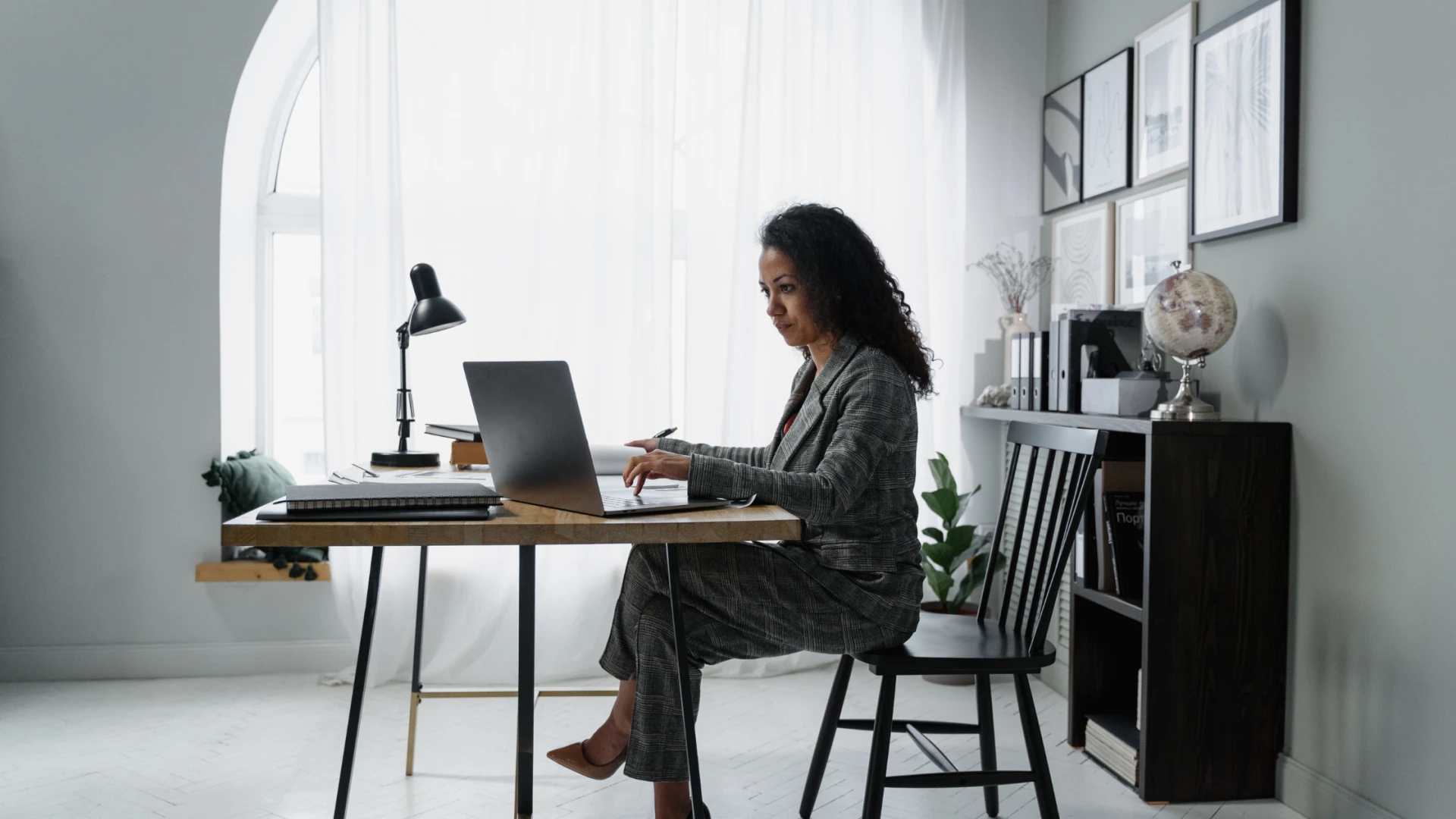 How to Identify an Authentic Pay Stub: A Must-Know Guide for Employees & Businesses