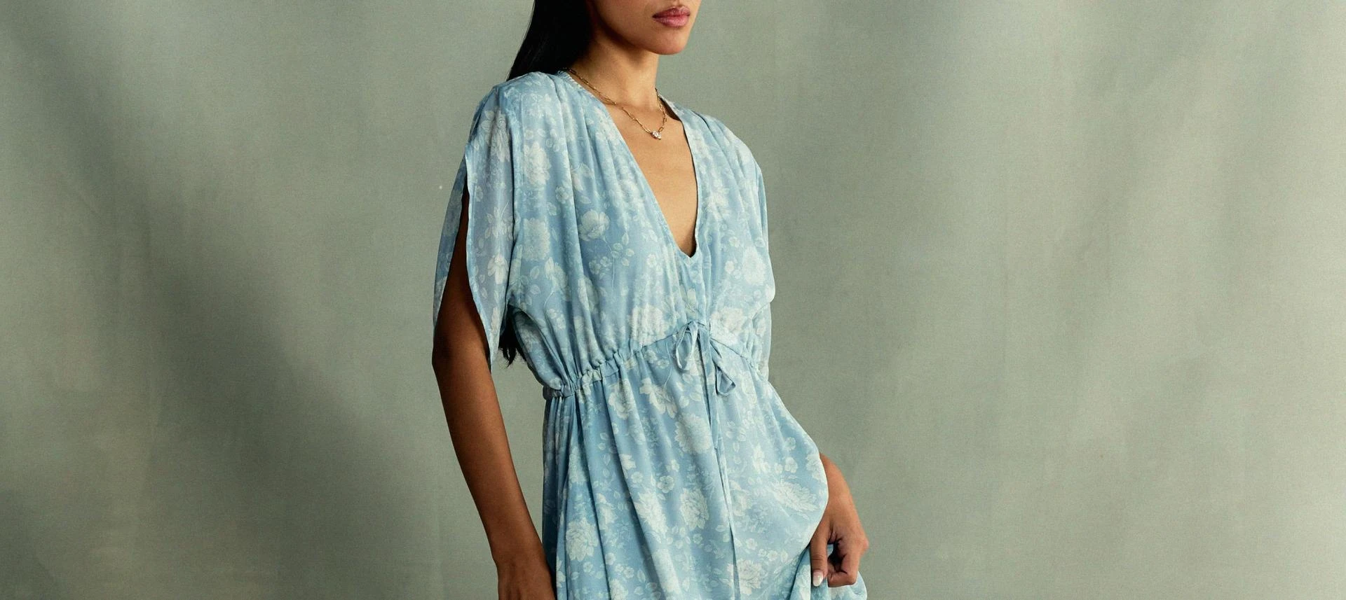 Sustainable Elegance: Embracing Women's Organic Clothing for Style and Comfort"