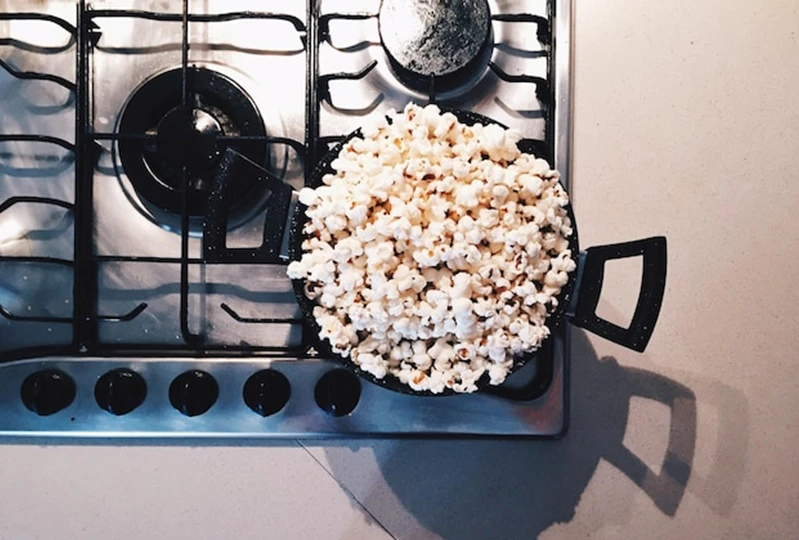 Is Air-Popped Popcorn Better Than Microwavable? We Compare!