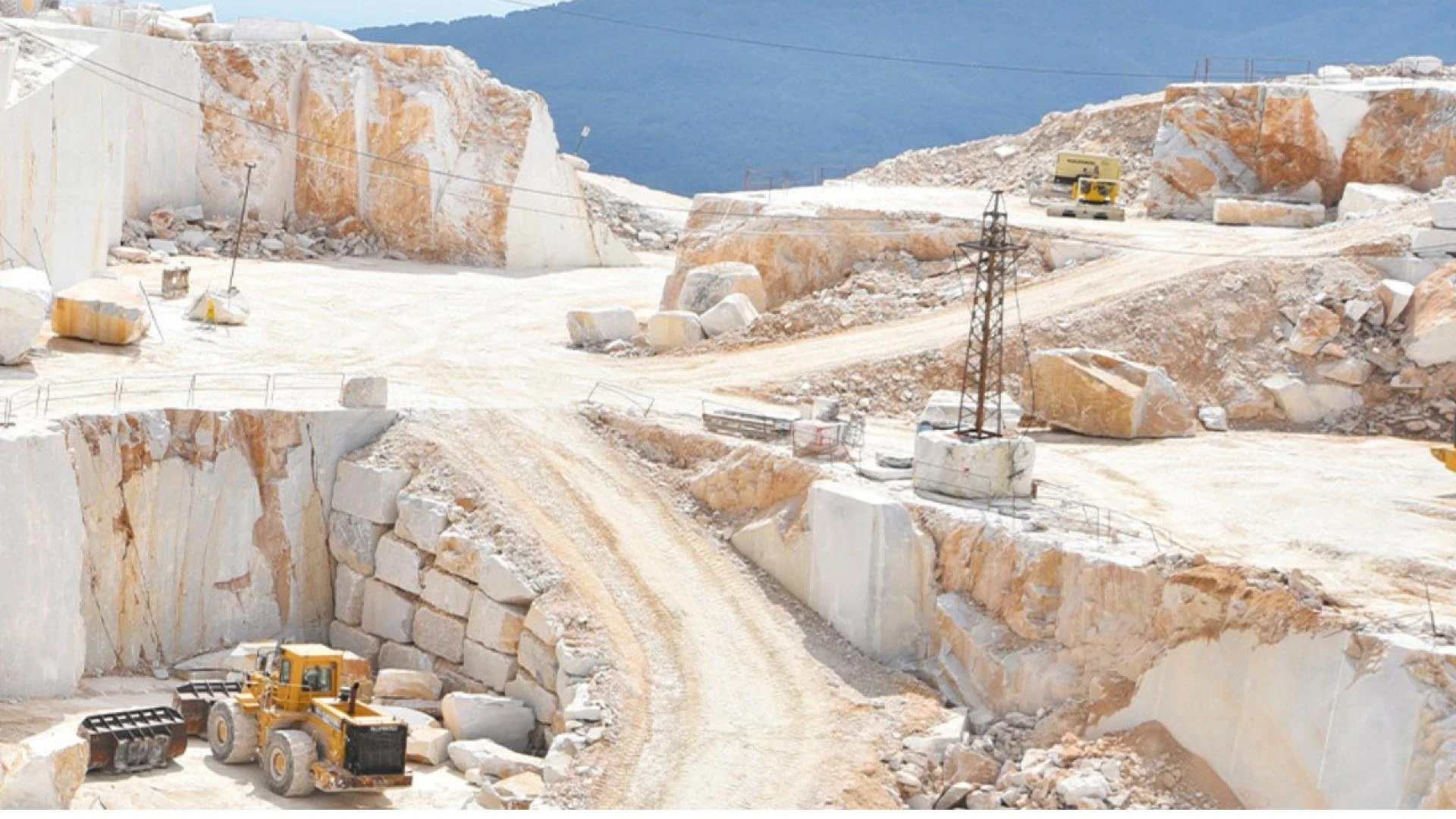 Top 7 Qualities You Should Look For in a Trusted Natural Stone Supplier