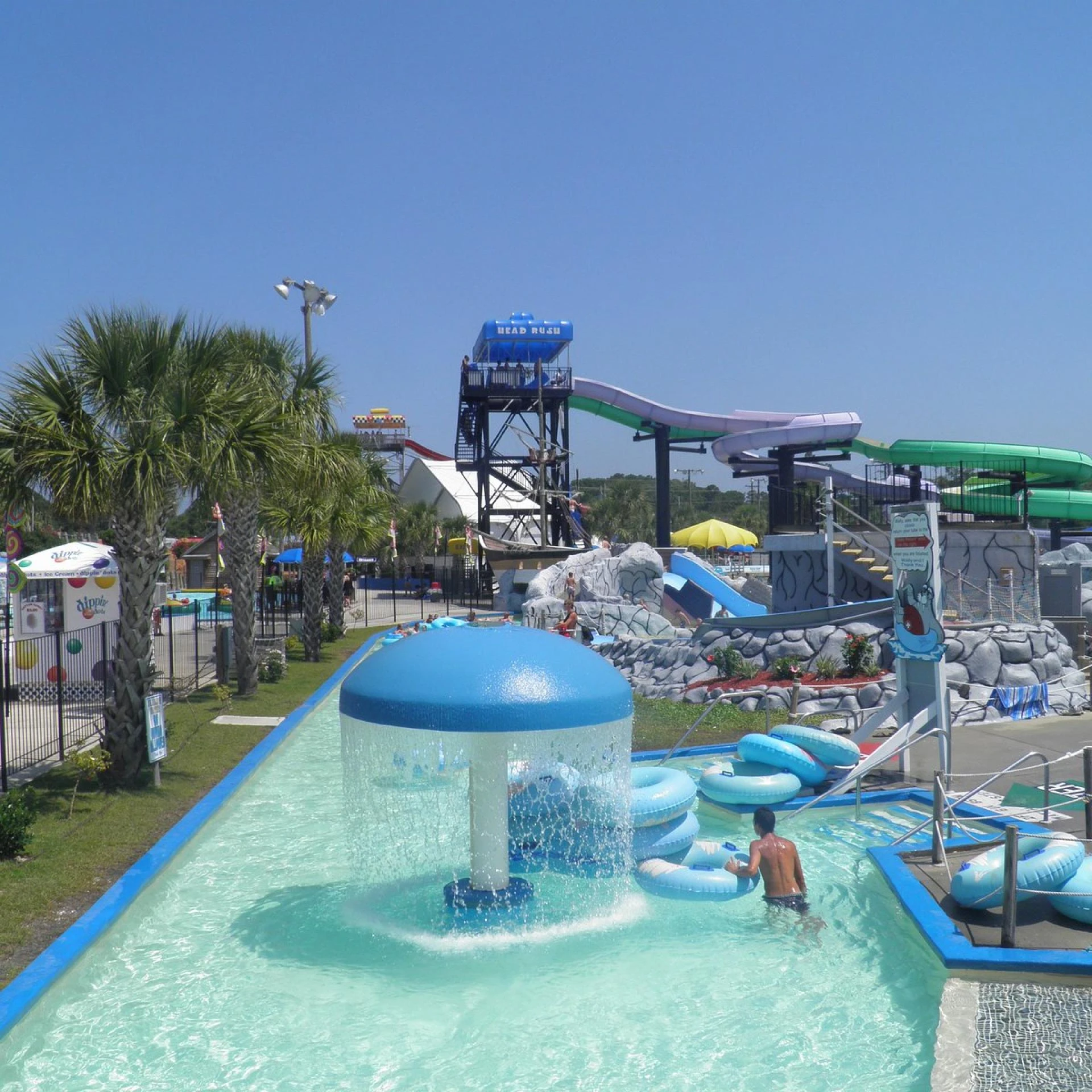 Budget-Friendly LA Waterparks for a Splashing Good Time