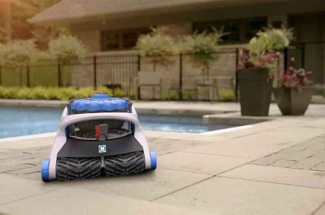 Benefits of Using a Robotic Pool Cleaner