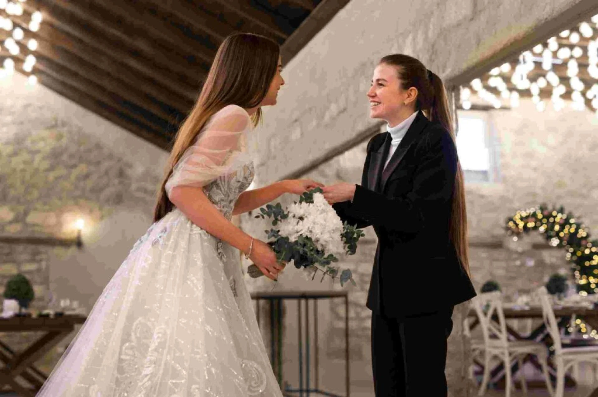 Top Features to Look for in a Wedding Officiant Training Program