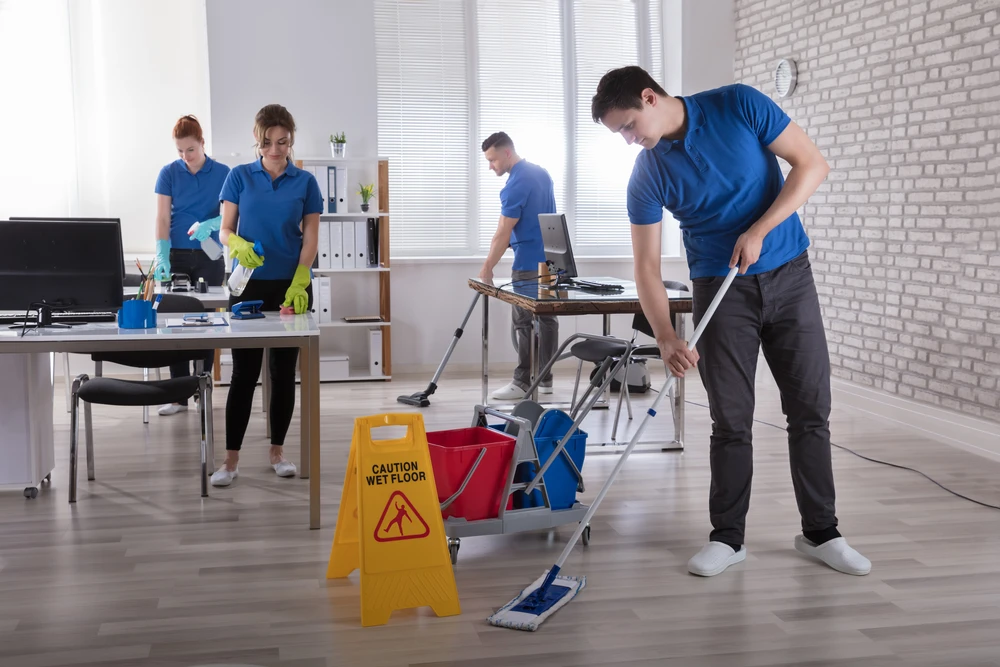 How to Select the Right Commercial Cleaning Company for Your Business