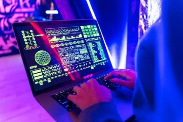 React vs. Angular: Which Front-End Framework Should You Choose in 2025?
