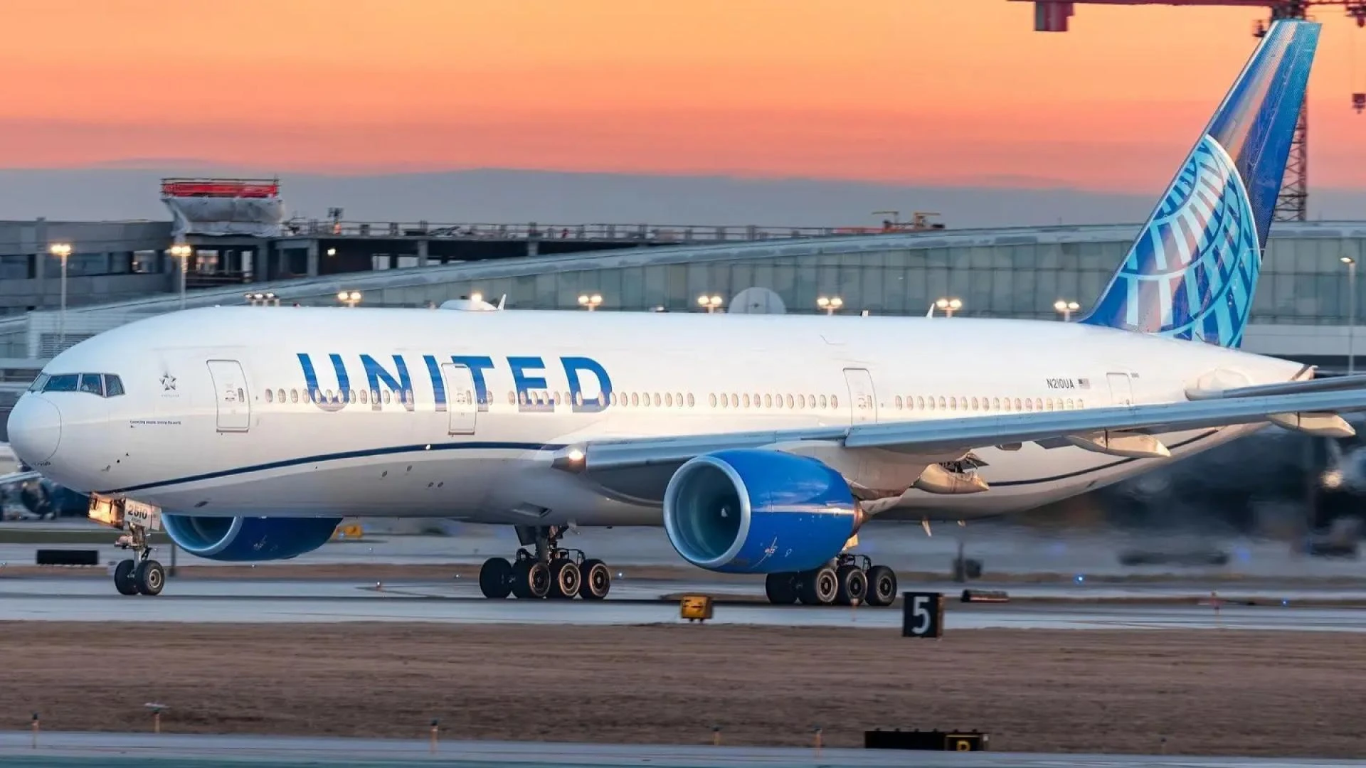 United Airlines Flight Change Policy: Fly Flexibly with AeroFlyTicket
