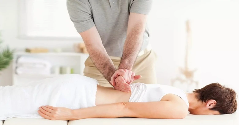 What Does A Chiropractor Do on The First Visit?