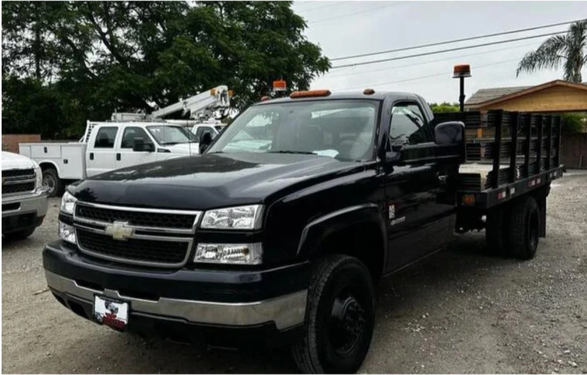 Your Guide to Finding the Top Dump Truck Dealer California Relies On
