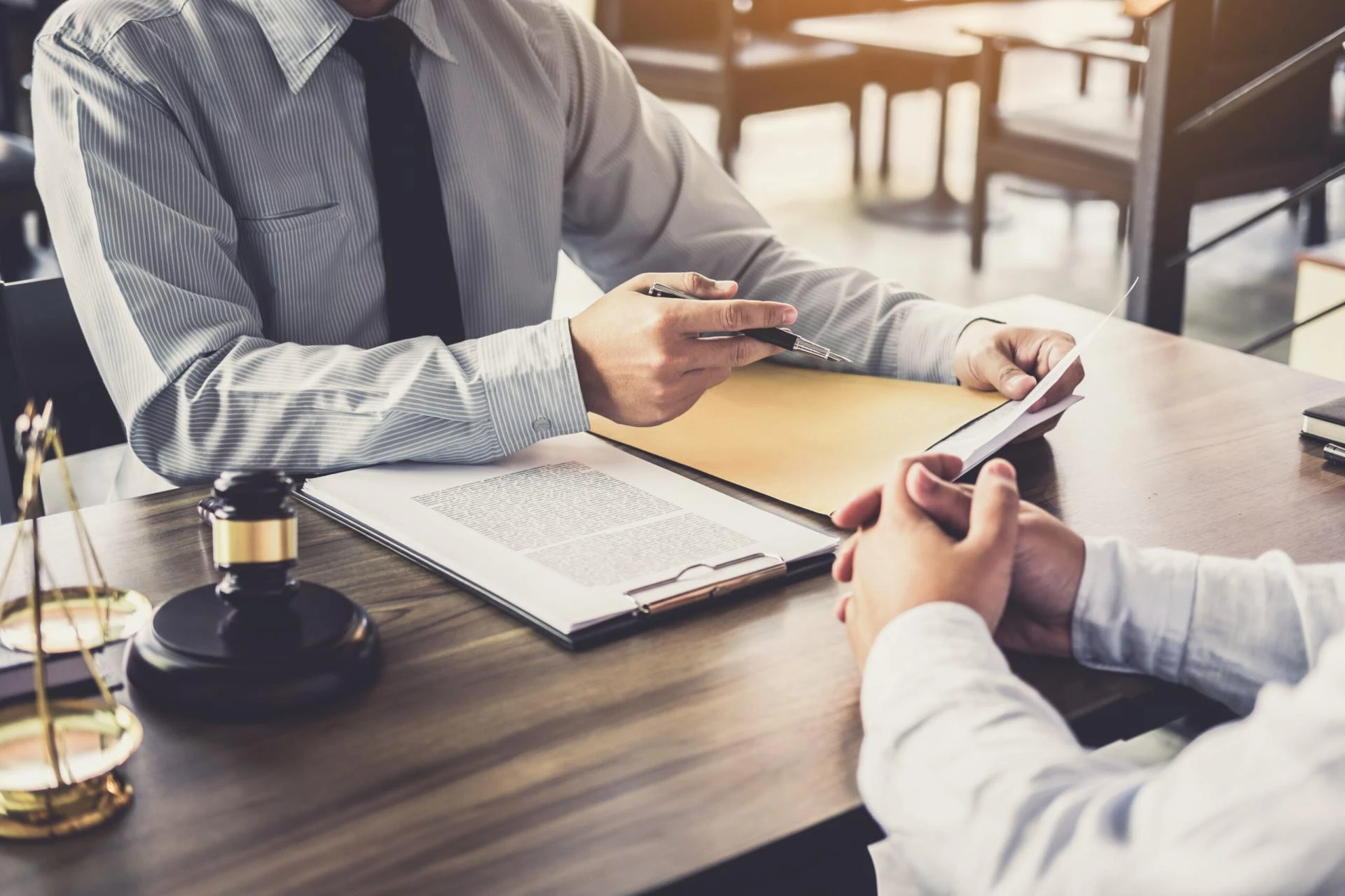 What to Expect When Working with a Workers' Compensation Attorney