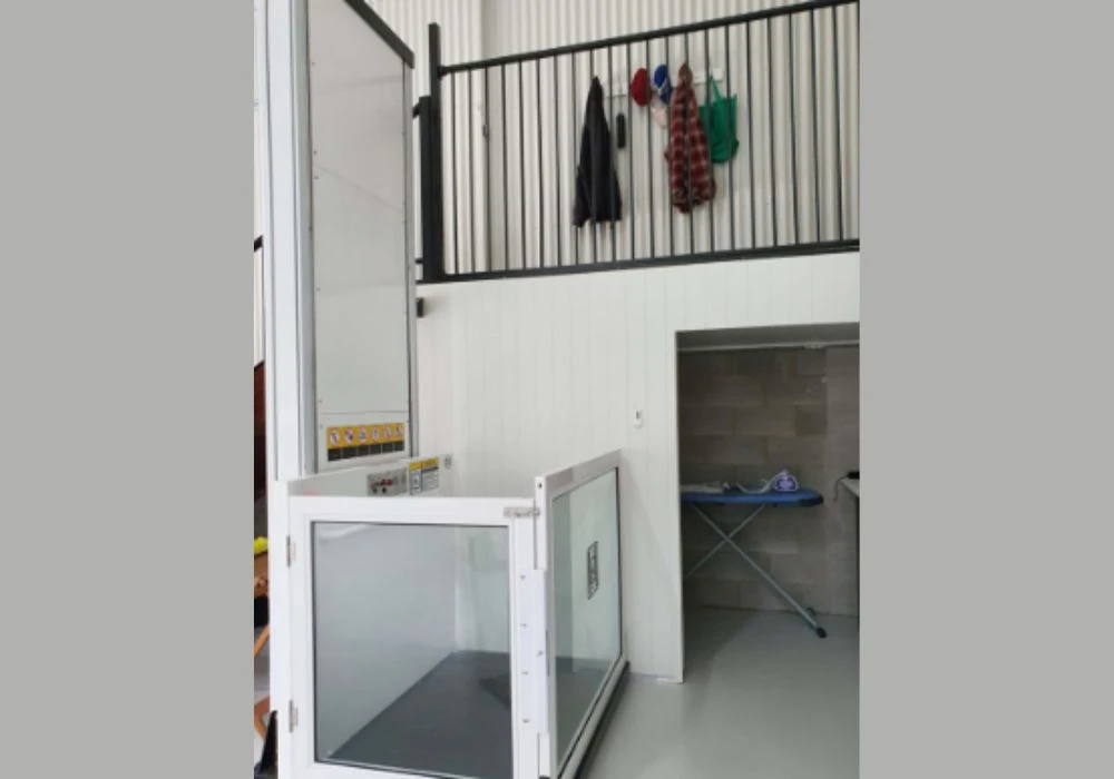 Benefits of Installing Residential Cargo Lift in Your Beach Home