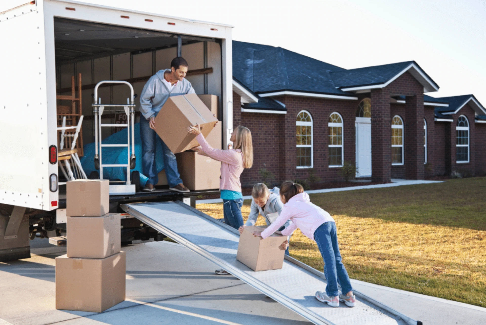 6 Essential Tips for Hiring a Moving Company in Reston, Virginia