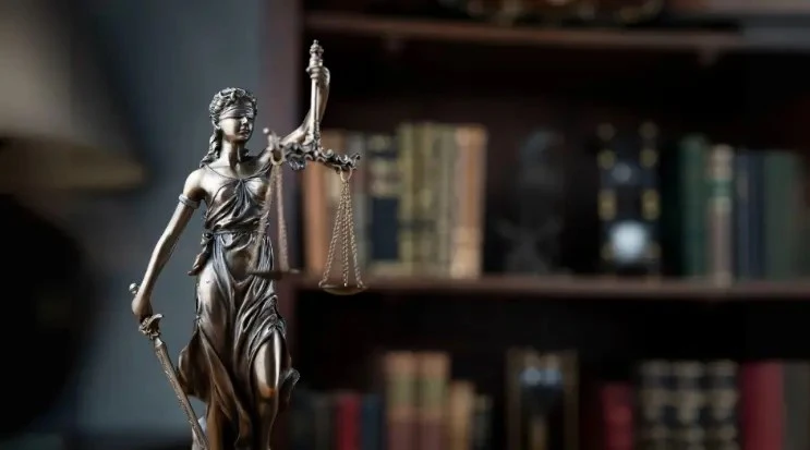 Indian Lawyers in Dubai: Bridging Legal Practices Between Two Nations