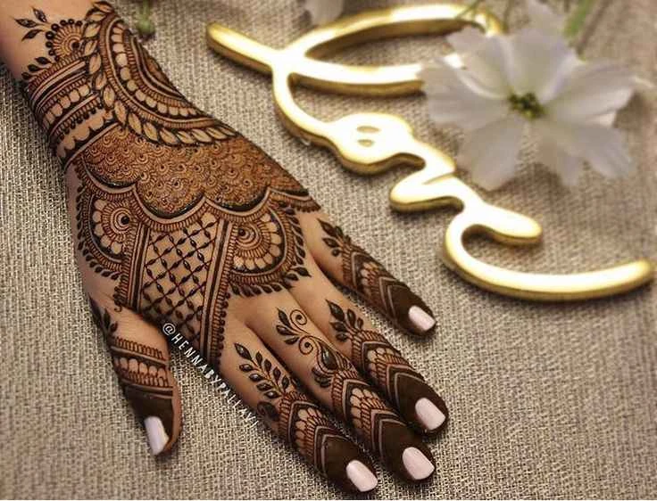 Intricate and Stunning Stylish Back Hand Mehndi Designs to Inspire Your Look