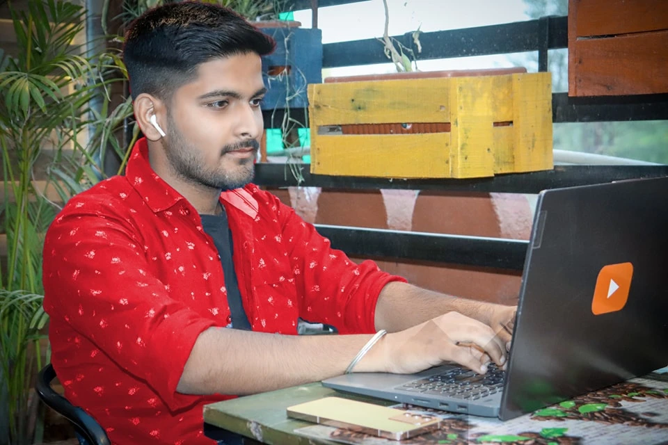 From Cyber Café to Tech Creator