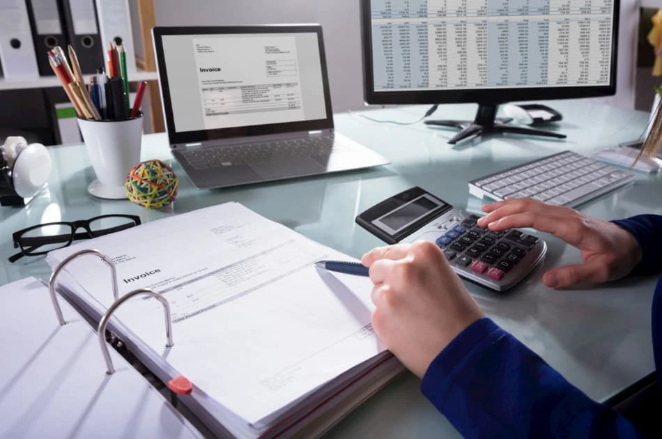 What Qualifications Do You Need to Be a Tax Accountant?