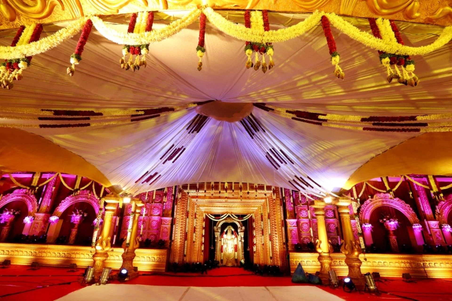 How to Choose the Right Exhibition and Event Management Company