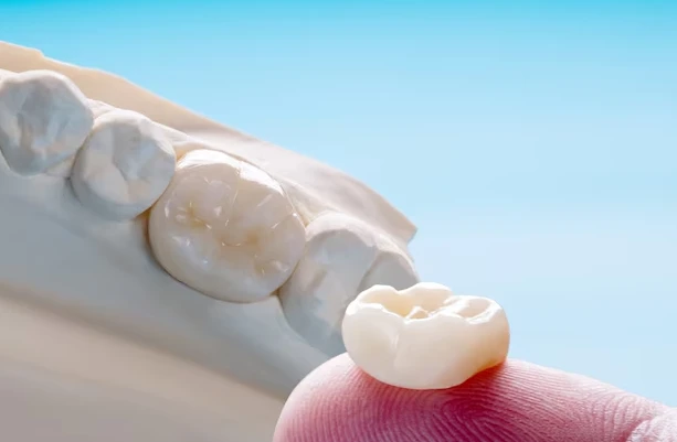 Step-by-Step Process of Getting a Dental Crown: Materials, Advantages and Care Tips in Glendale AZ 