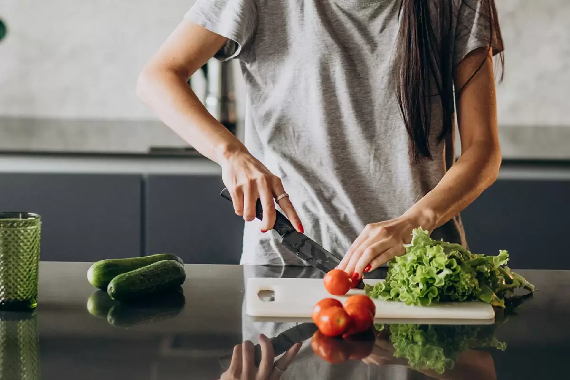 Knife Skills 101: Precision in the Kitchen